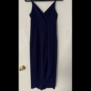 Lulu’s dark blue slit dress